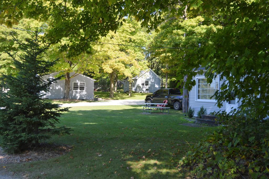 Baileys Sunset Cottages Baileys Harbor Extérieur photo