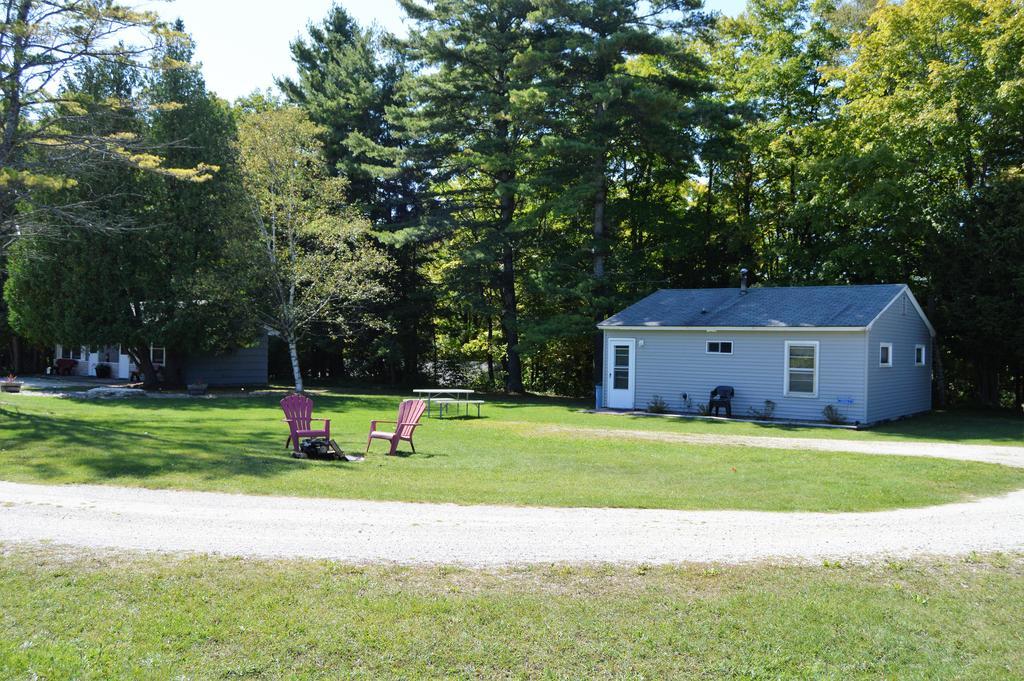 Baileys Sunset Cottages Baileys Harbor Extérieur photo