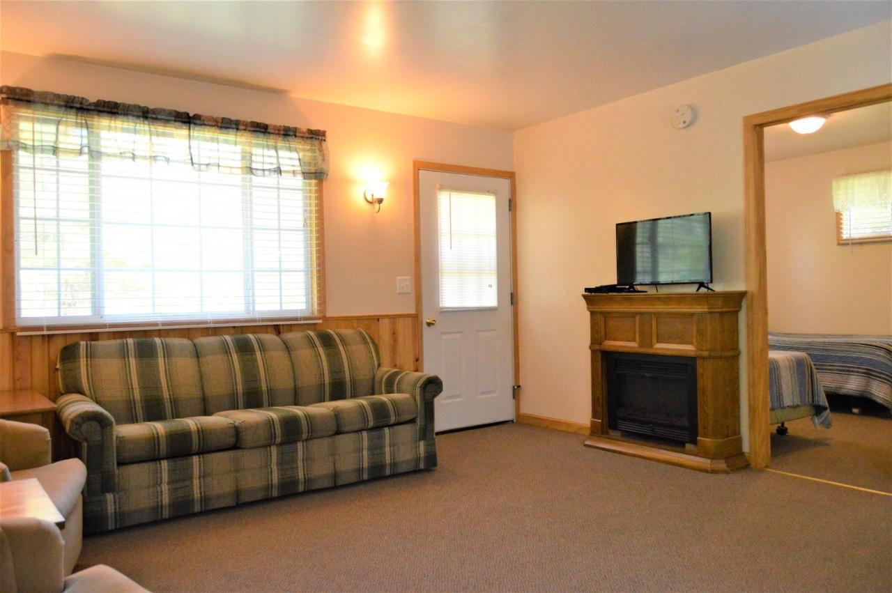 Baileys Sunset Cottages Baileys Harbor Extérieur photo
